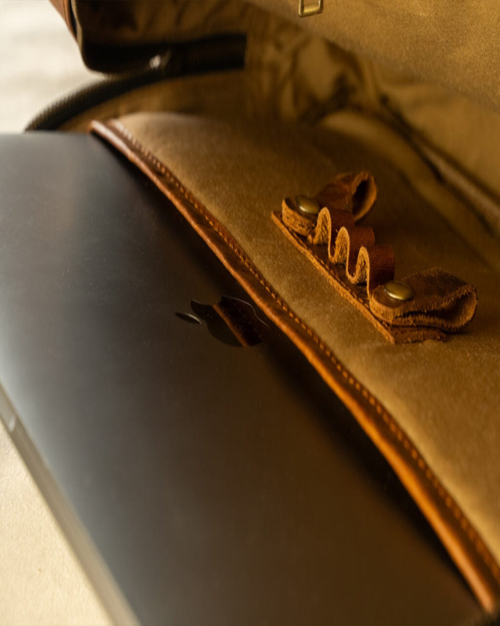 13″ Laptop Shell Bag