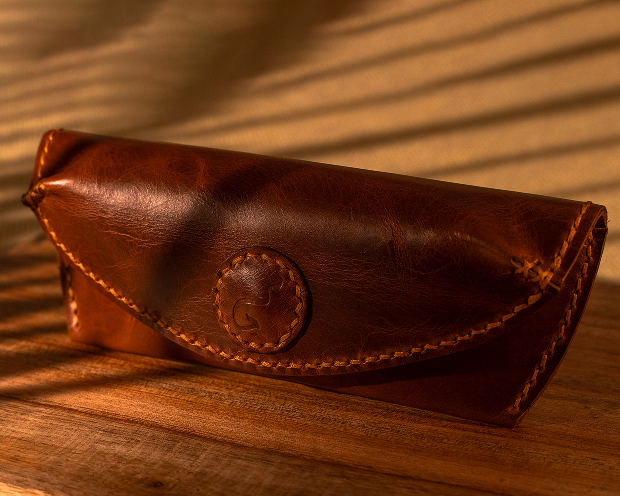 Eye-Shell Leather Cover