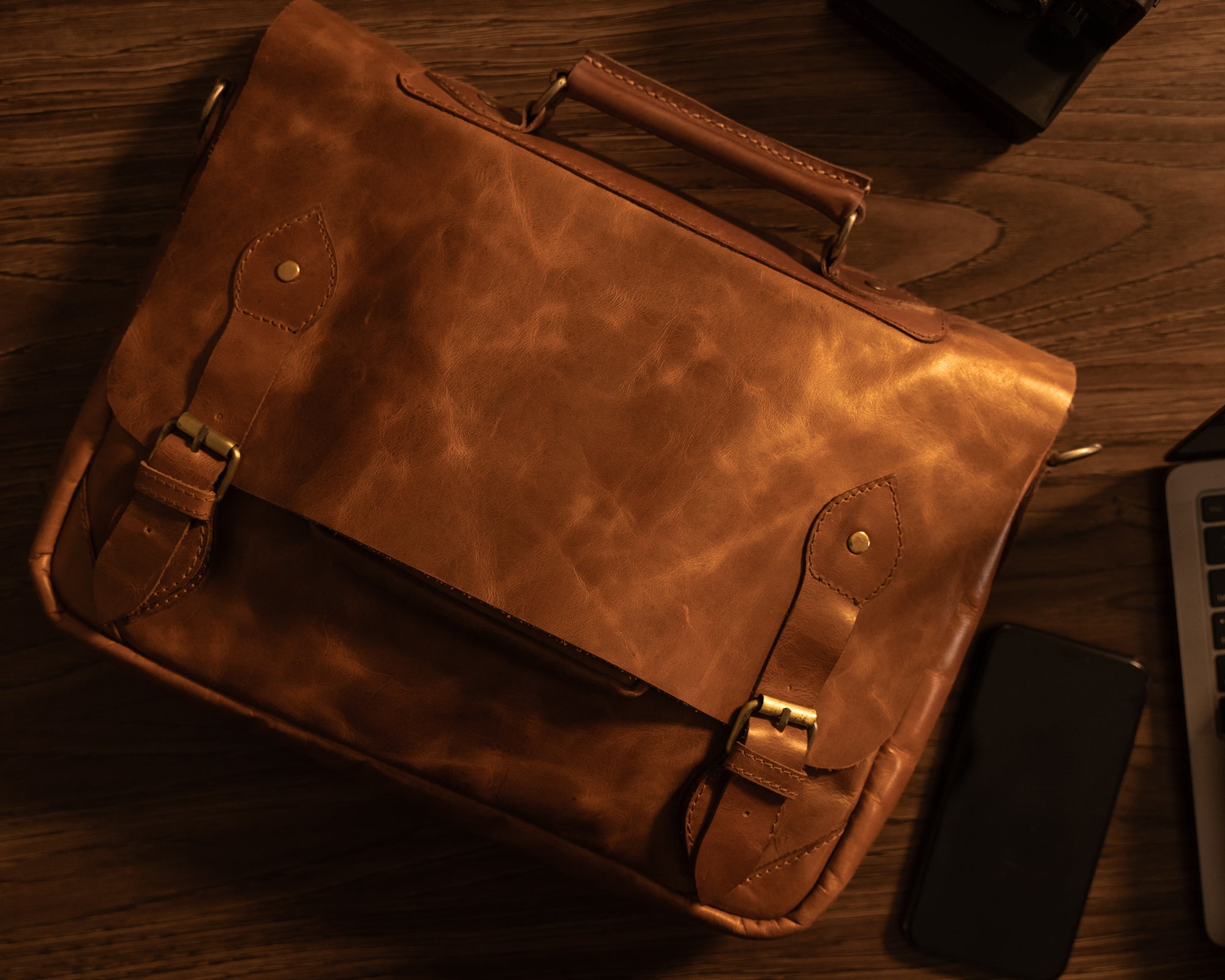 13″ MacBook Pro Snug Leather Bag