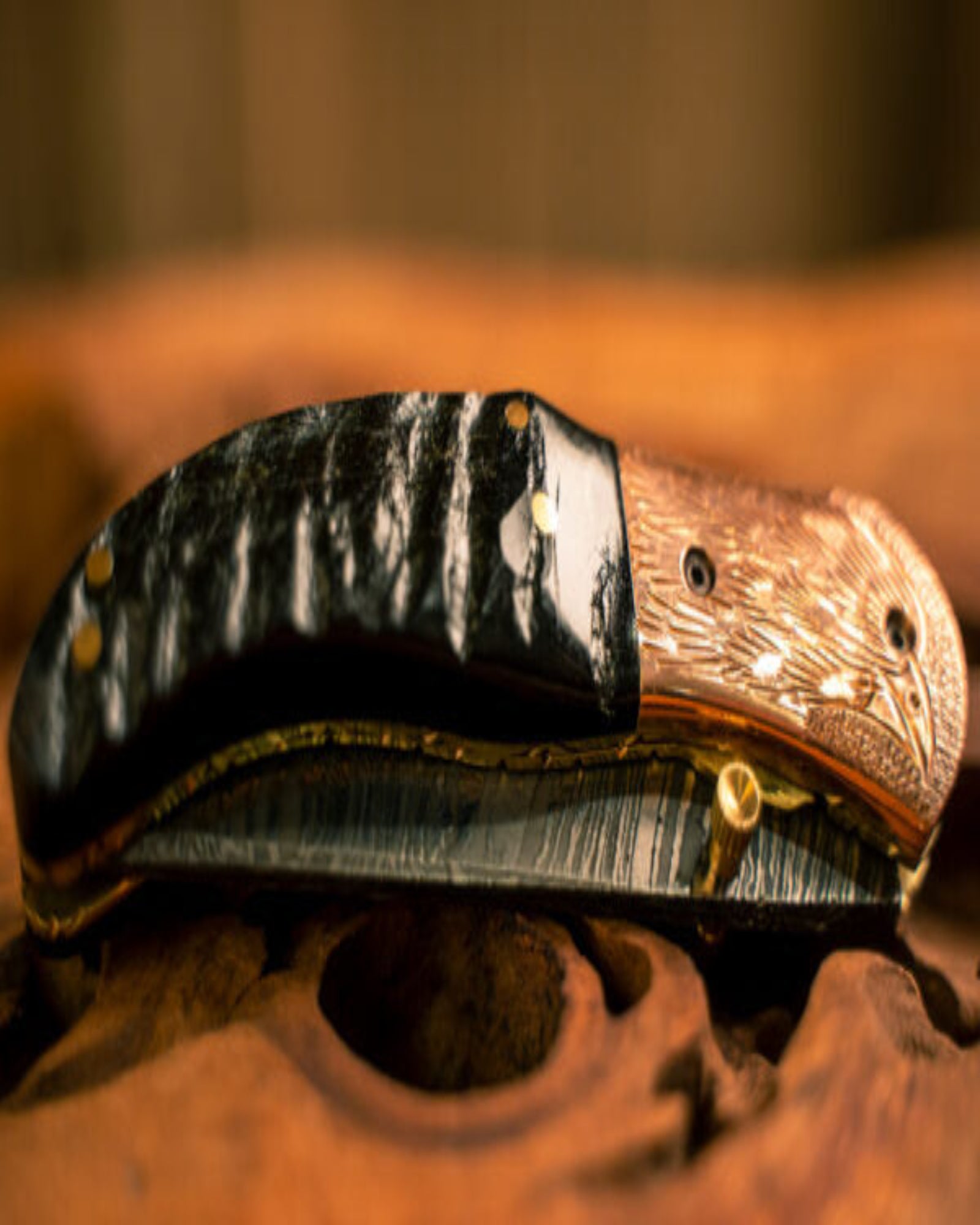 Folding Damascus With Ram Horn Handle